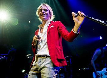 Source: Just Jared Jr. (Ross Lynch)