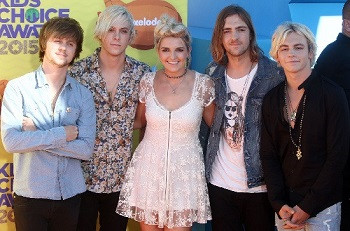 Source: Just Jared Jr. (The Lynch siblings pictured in 2015)