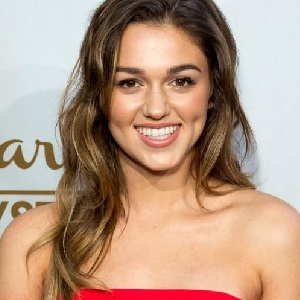 celebrity Sadie Robertson