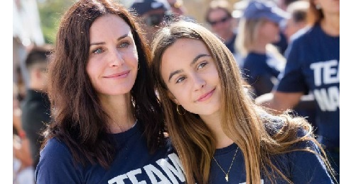Coco Arquette Wears Mother Courteney Cox's 21-Year-Old Red Carpet Gown!